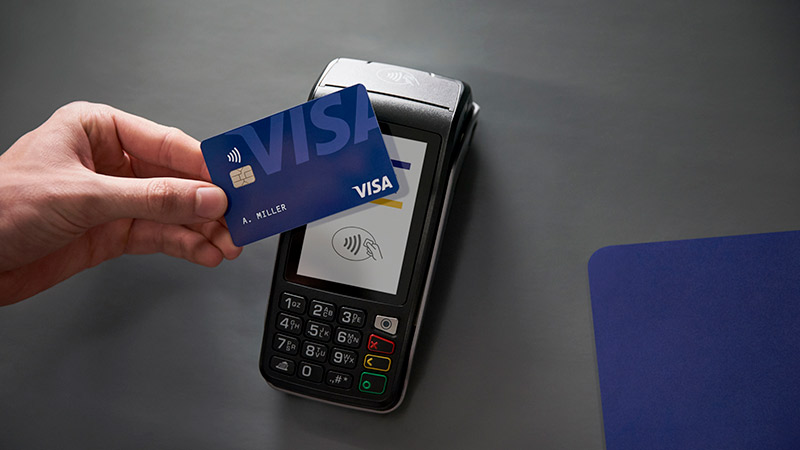 Making contactless payment on a terminal